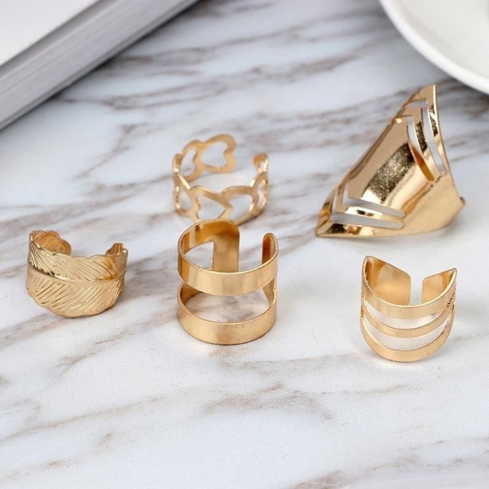 Set of 5 golden rings